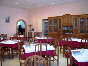 //turismo.trabada.es/engl/wp-content/uploads/2018/03/ComedorEmilio-300x226.jpg