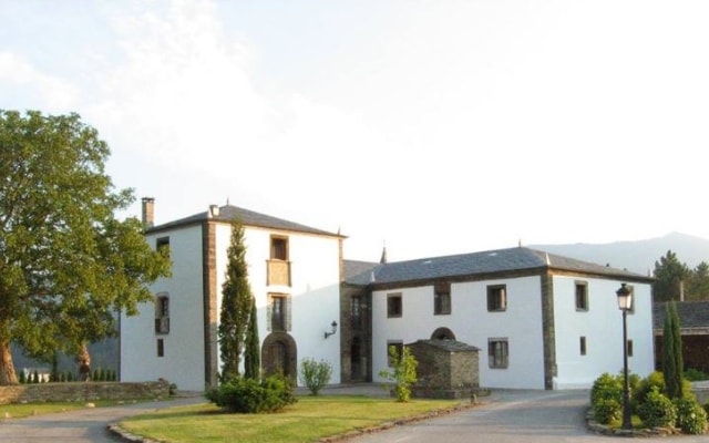 //turismo.trabada.es/engl/wp-content/uploads/sites/11/2018/11/pazo-terrafeita-turismo-trabada.jpg